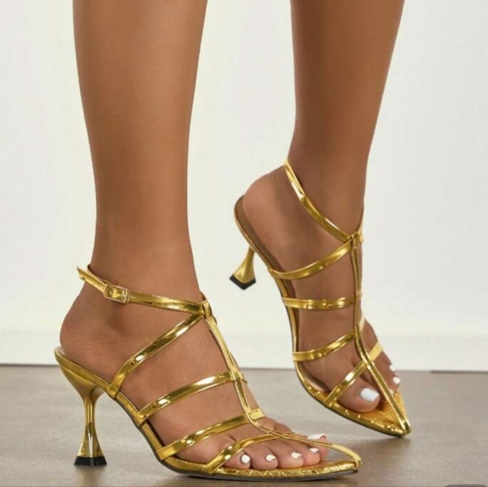 EMAYSPORIUM Elegant Gold Strappy Heels-(NWT)